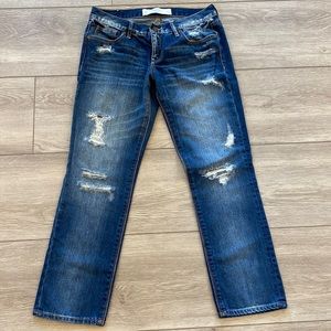 ABERCROMBIE & FITCH CROPPED DENIM DISTRESSED JEANS SIZE 2